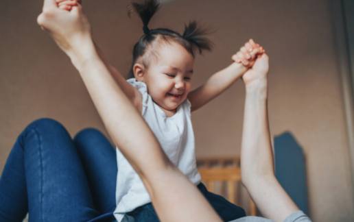 Proteção para bebê 101: Fixadores de móveis para novos pais